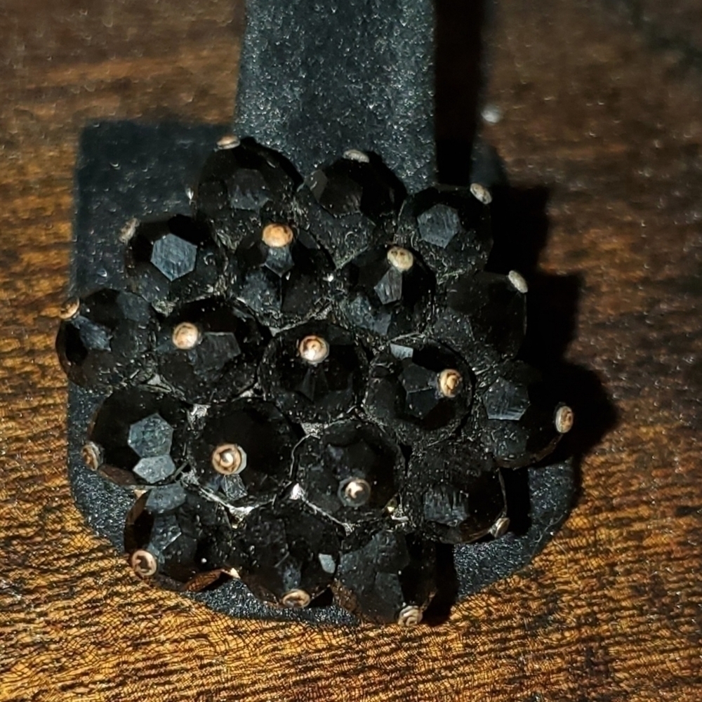 Vintage Black Faceted Bead Cluster Brooch Pin 1950s 1960s Gold Tone 1.5"